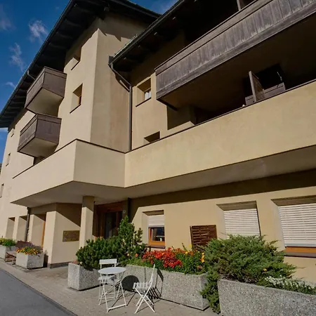 Chesa Munteratsch 1 1 2-zimmerwohnung 309 Typ C Lägenhet