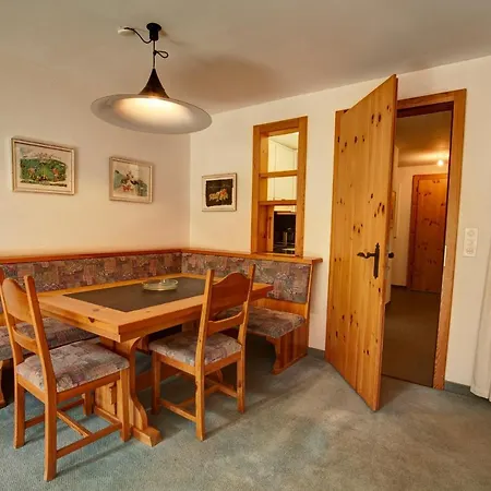 Chesa Munteratsch 1 1 2-zimmerwohnung 309 Typ C Lägenhet